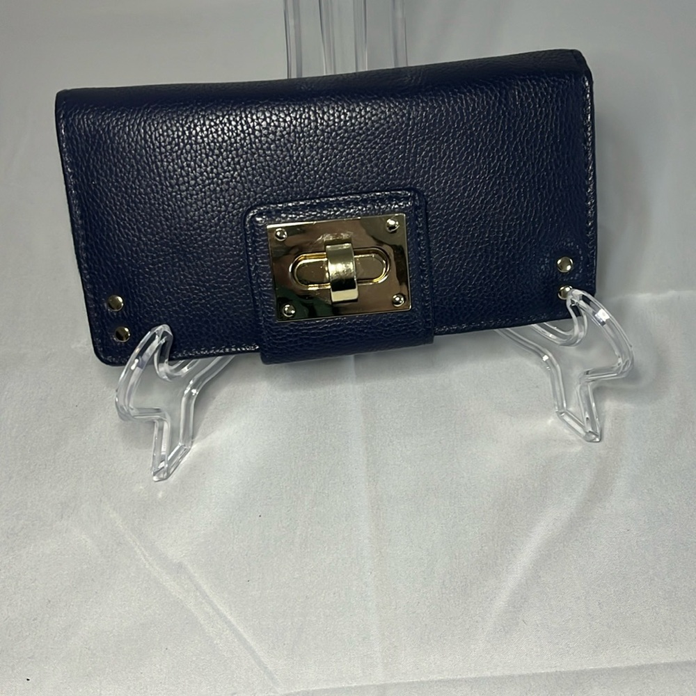 Unbranded wallet. Navy blue.